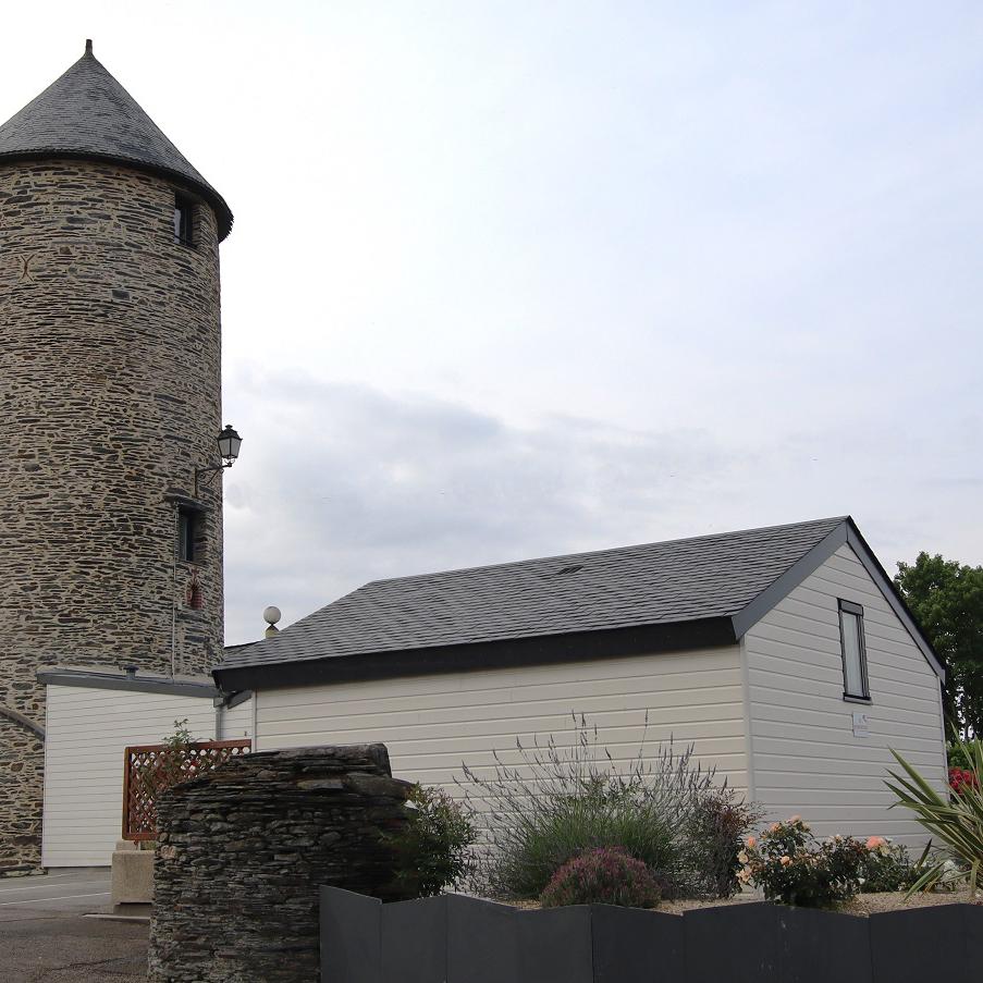 Moulin de la coutancière : chalet extérieur